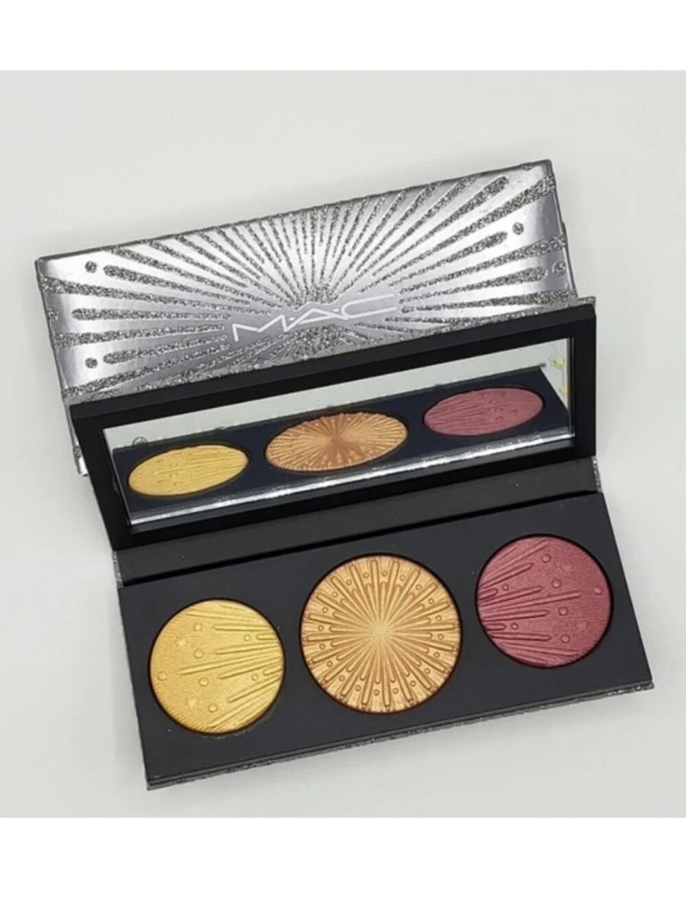 MAC Cosmetics Makeup - Picture 7 of 9